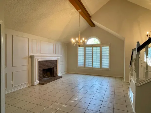 $2,100 | 7616 Utica Avenue, Lubbock, TX 79424