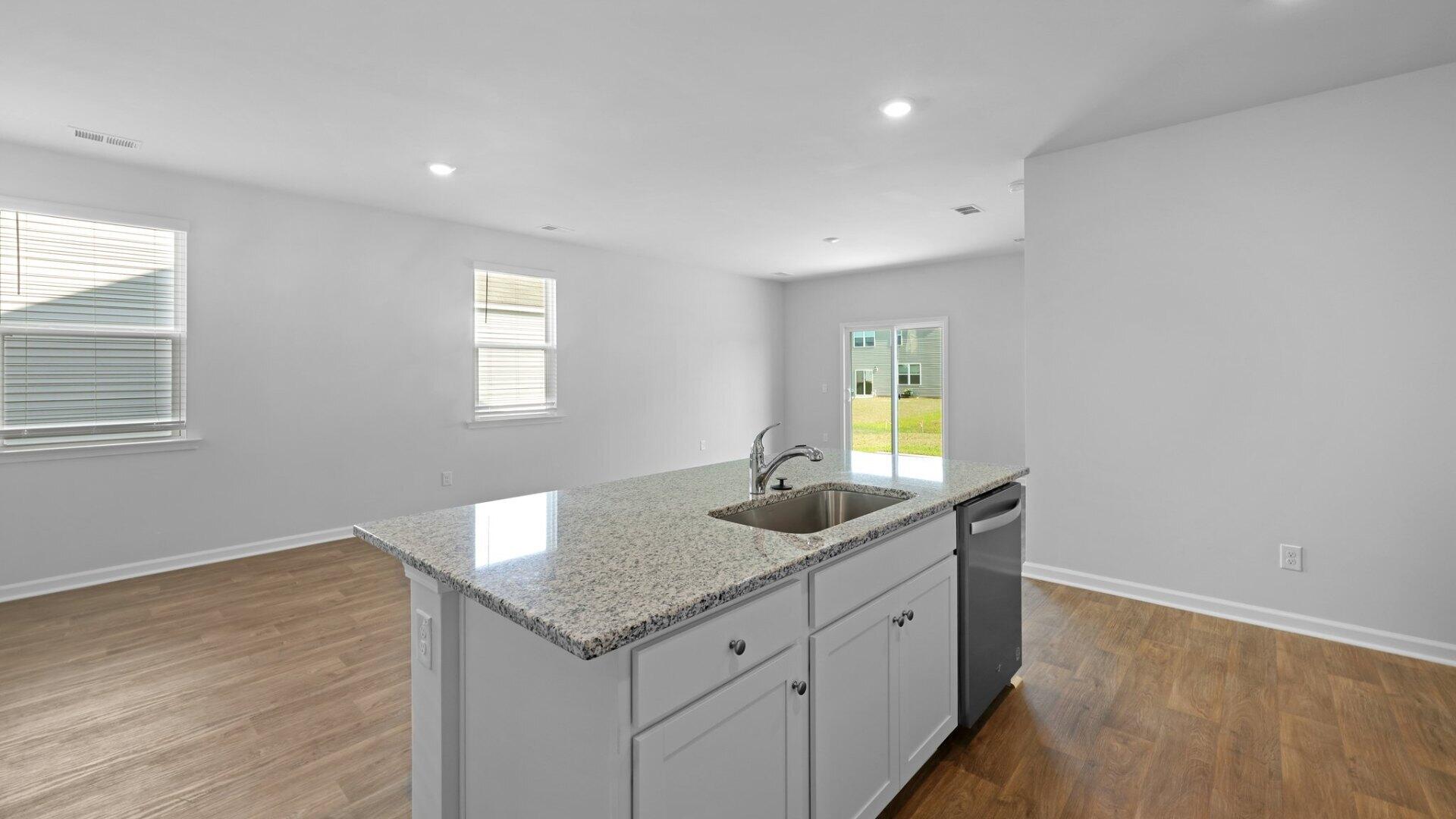 748 Long Blf Road Summerville, SC 29486 - Photo 19 of 62 26-web-or-mls-550A3058