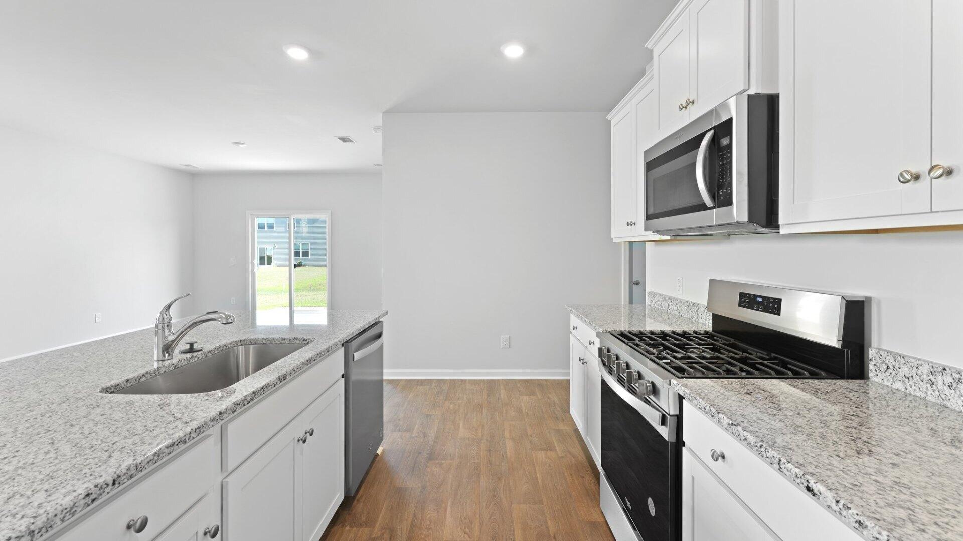 748 Long Blf Road Summerville, SC 29486 - Photo 20 of 62 27-web-or-mls-550A3063