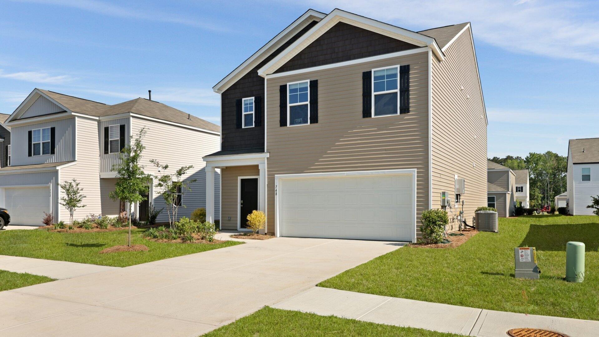 748 Long Blf Road Summerville, SC 29486 - Photo 3 of 62 5-web-or-mls-550A2962_V2