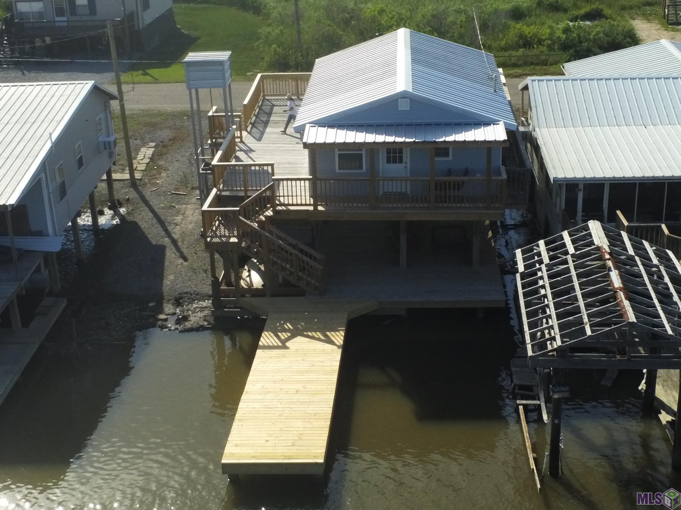 1075 Four Point Road Dulac, LA 70353 - Photo 3 of 18