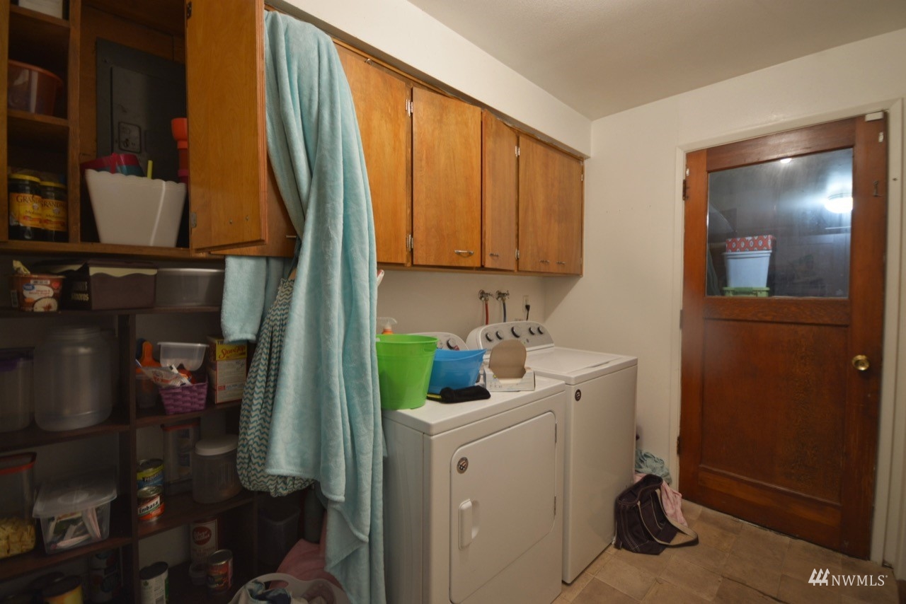 10143 Grove Road Southeast Yelm, WA 98597 - Photo 11 of 27 Gallery Image 11