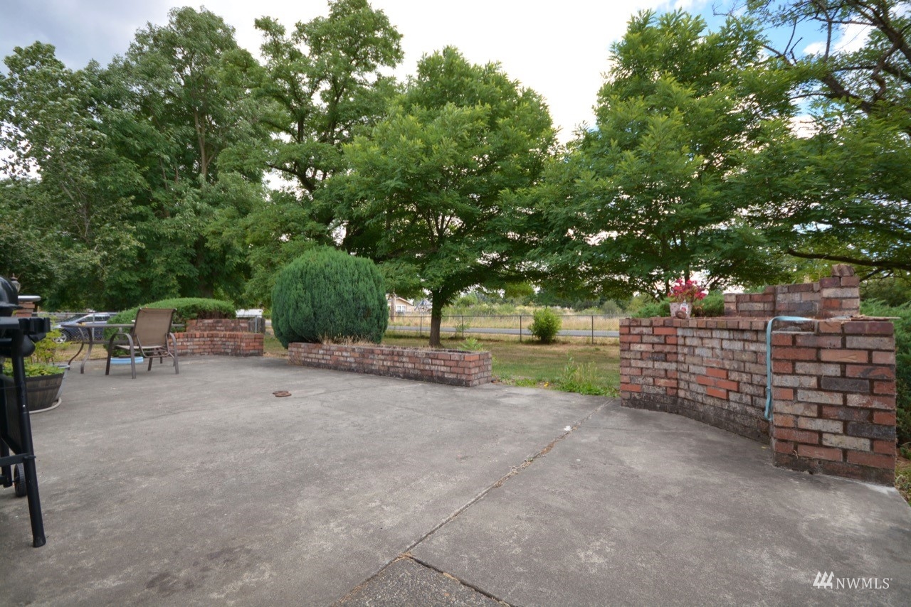10143 Grove Road Southeast Yelm, WA 98597 - Photo 13 of 27 Gallery Image 13