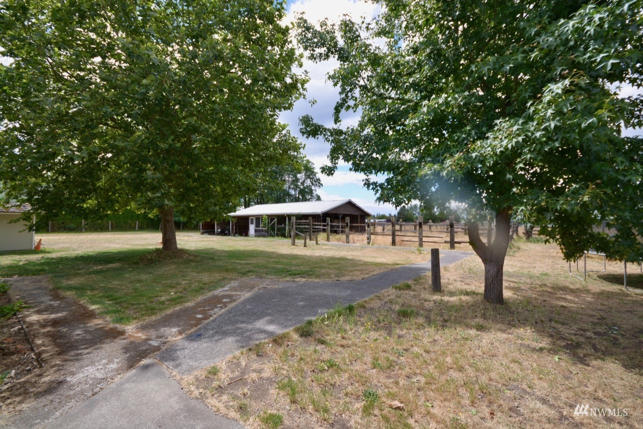 10143 Grove Road Southeast Yelm, WA 98597 - Photo 15 of 27 Gallery Image 15