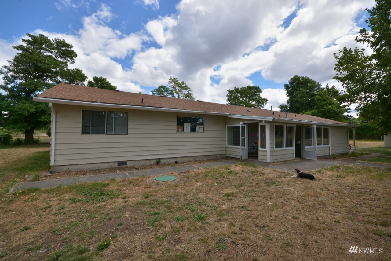 10143 Grove Road Southeast Yelm, WA 98597 - Photo 18 of 27 Gallery Image 18