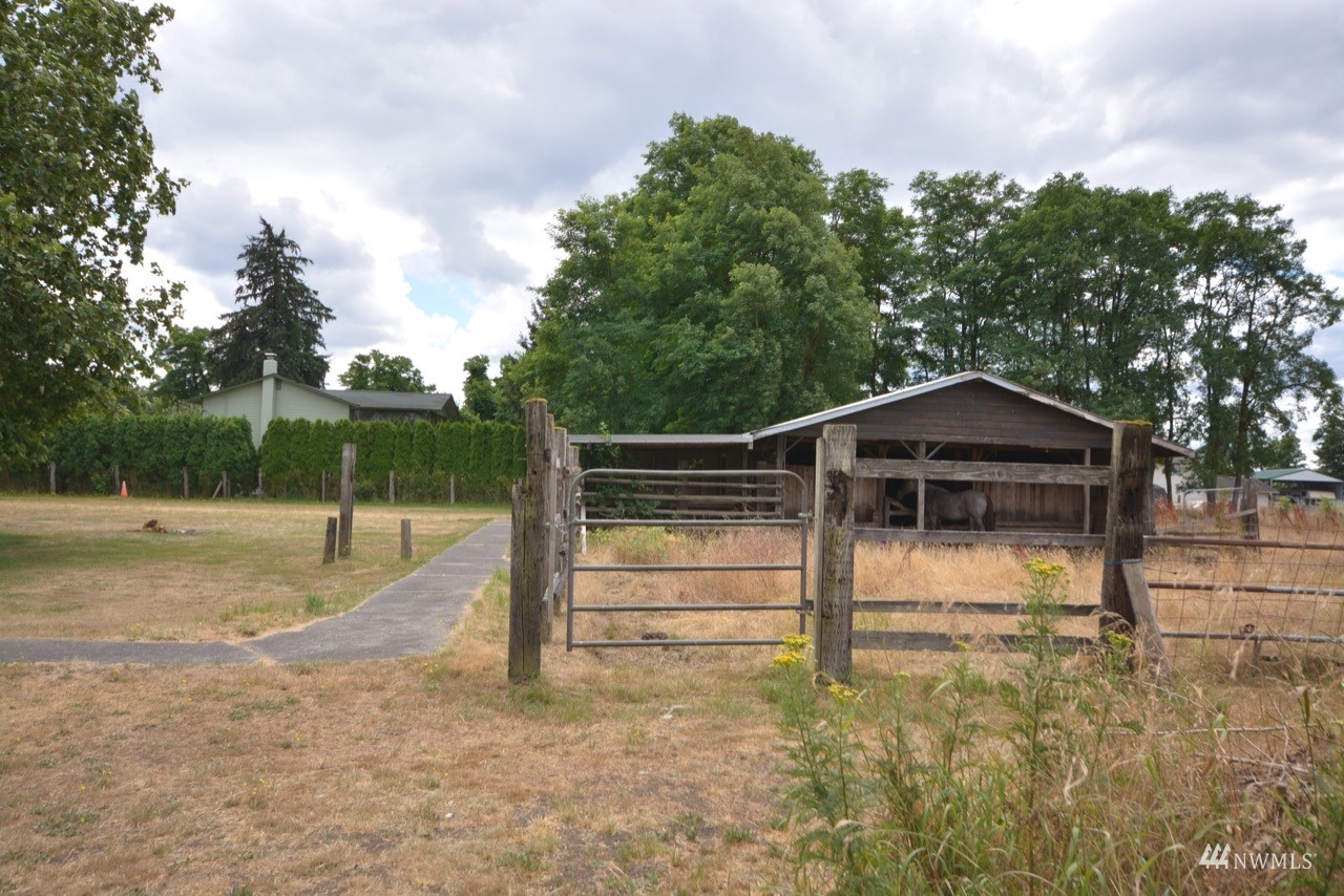 10143 Grove Road Southeast Yelm, WA 98597 - Photo 20 of 27 Gallery Image 20