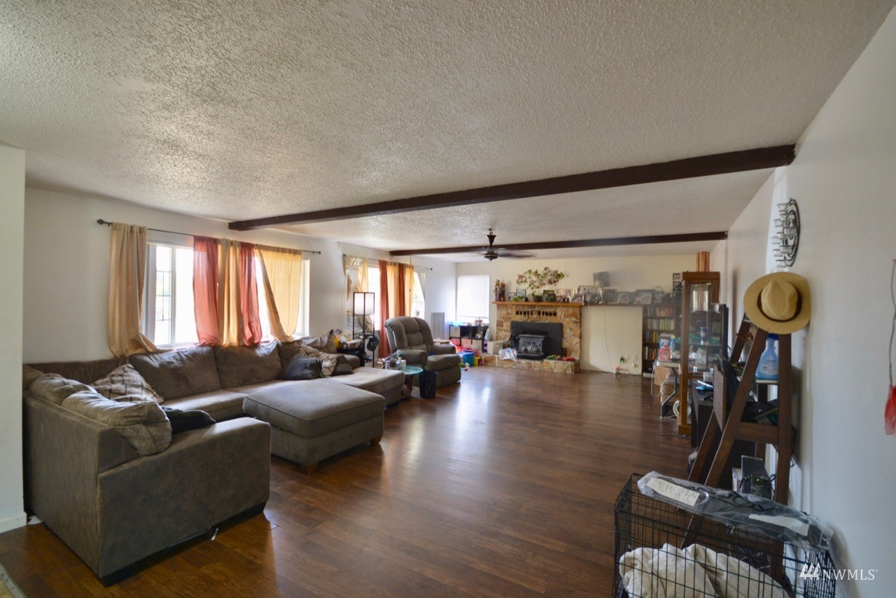 10143 Grove Road Southeast Yelm, WA 98597 - Photo 3 of 27 Gallery Image 3