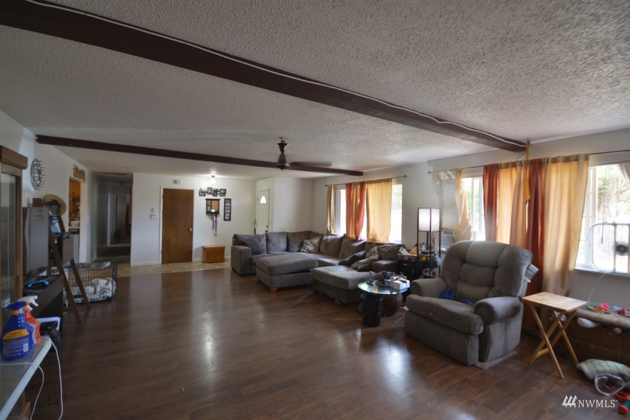 10143 Grove Road Southeast Yelm, WA 98597 - Photo 4 of 27 Gallery Image 4