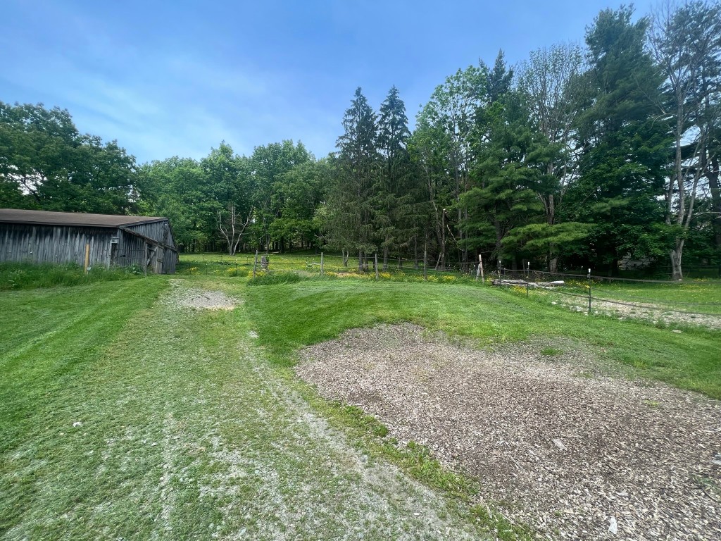 213 Meeker Road Vestal, NY 13850 - Photo 20 of 34 Gallery Image 20