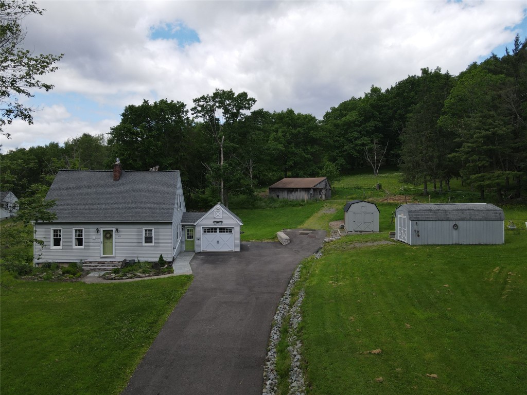 213 Meeker Road Vestal, NY 13850 - Photo 29 of 34 Gallery Image 29