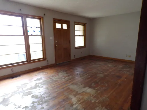 $83,000 | 640 South Mission Road, Wichita, KS 67207