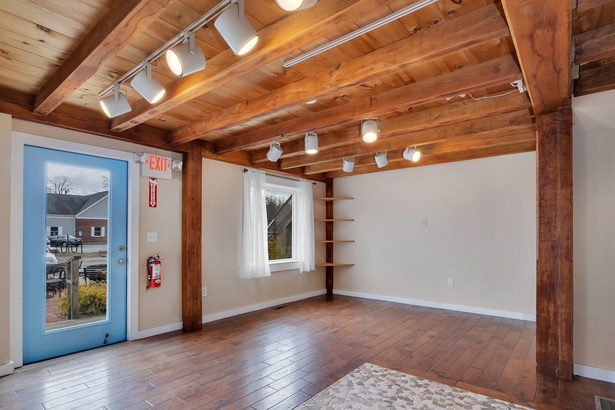 4 Merchants Road, Unit 4 Sandwich, MA 02563 - Photo 8 of 22 7-web-or-mls-4-merchants-rd