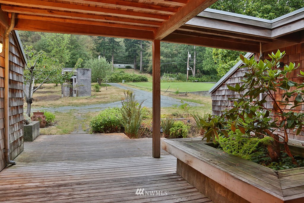 5183 South Bercot Road Freeland, WA 98249 - Photo 4 of 25 Gallery Image 4