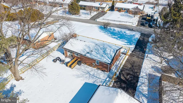 $649,000 | 9 Honeybee Avenue, Round Hill, VA 20141