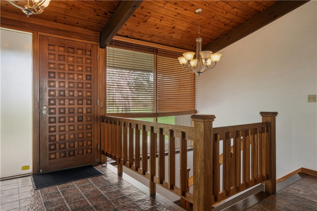 305 Michele Lane Sayre, PA 18840 - Photo 5 of 39