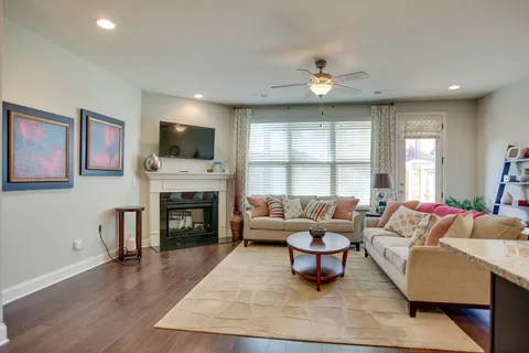 $499,999 | 2005 Bungalow Drive, Thompson's Station, TN 37179