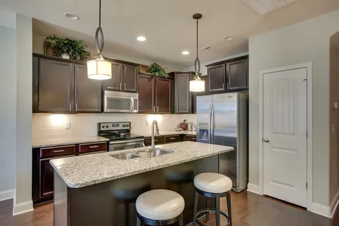 $499,999 | 2005 Bungalow Drive, Thompson's Station, TN 37179
