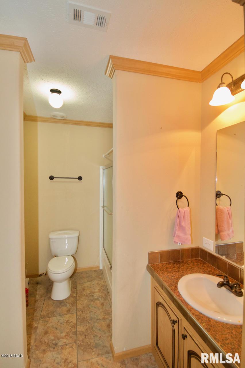 2033 Dillinger Road Carbondale, IL 62901 - Photo 21 of 26