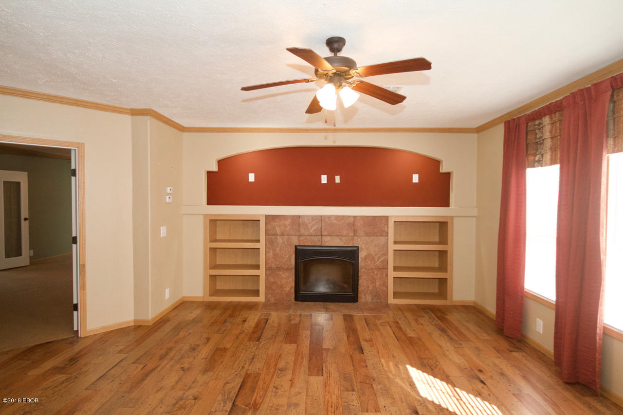 2033 Dillinger Road Carbondale, IL 62901 - Photo 5 of 26