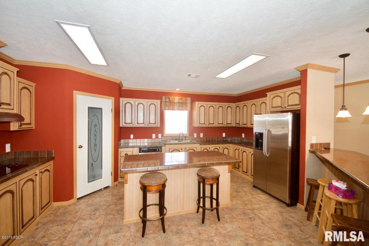 2033 Dillinger Road Carbondale, IL 62901 - Photo 9 of 26