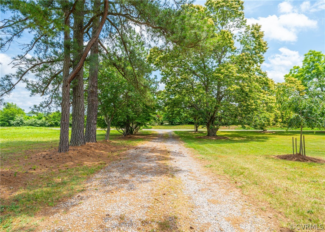 1311 Schroeder Road Powhatan, VA 23139 - Photo 8 of 46 Gallery Image 8