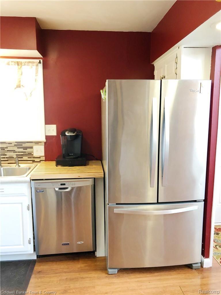 875 Francis Road Howell, MI 48843 - Photo 23 of 72 68074985-0C47-4F30-9D20-FF35F3B78B71.JPG