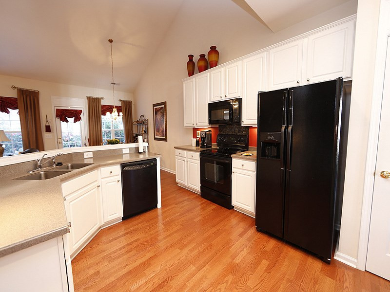 7714 Elon Drive Raleigh, NC 27613 - Photo 9 of 18 Lots of counter space with plenty of room for several cooks Kitchen