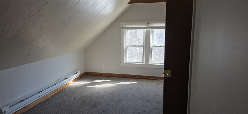 274 Pleasant Street Gardner, MA 01440 - Photo 12 of 20