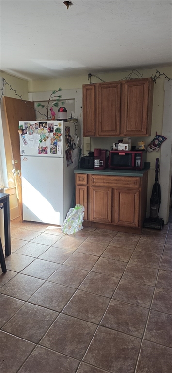 274 Pleasant Street Gardner, MA 01440 - Photo 10 of 20