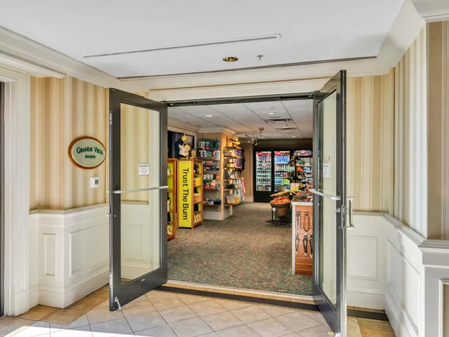 $49,500 | 10 Harbor Boulevard, Unit E408WEEK F, Destin, FL 32541