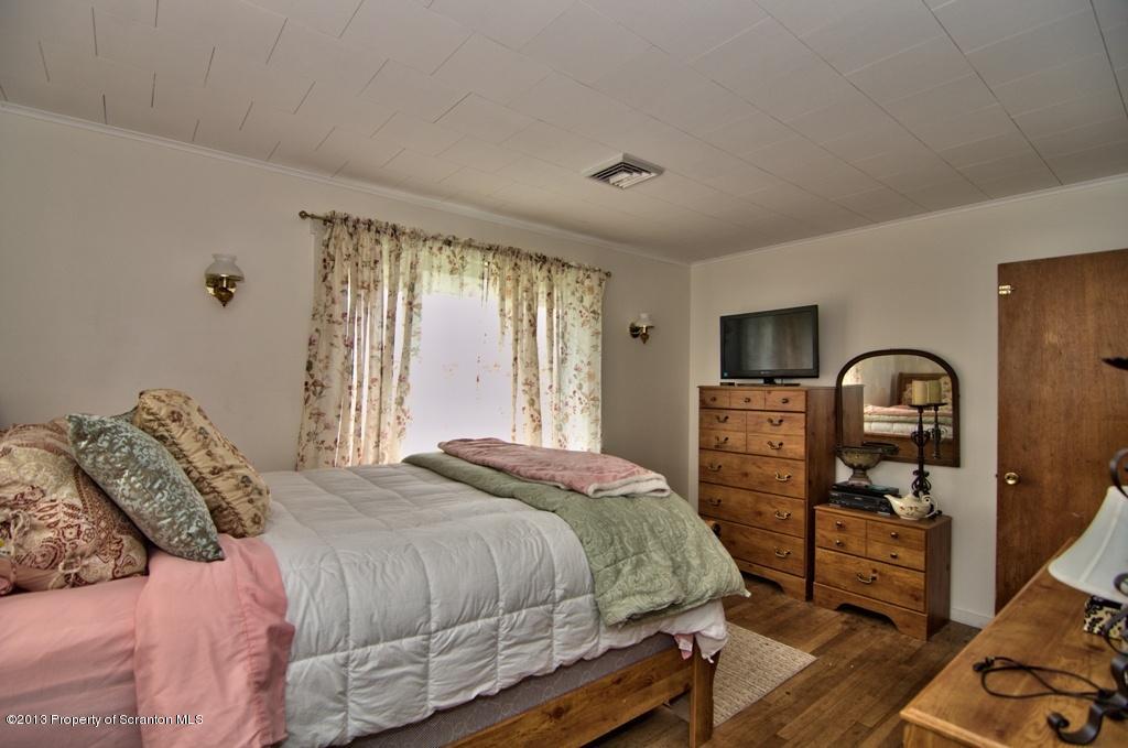 130 Northup Road Dalton, PA 18414 - Photo 21 of 26 Gallery Image 21