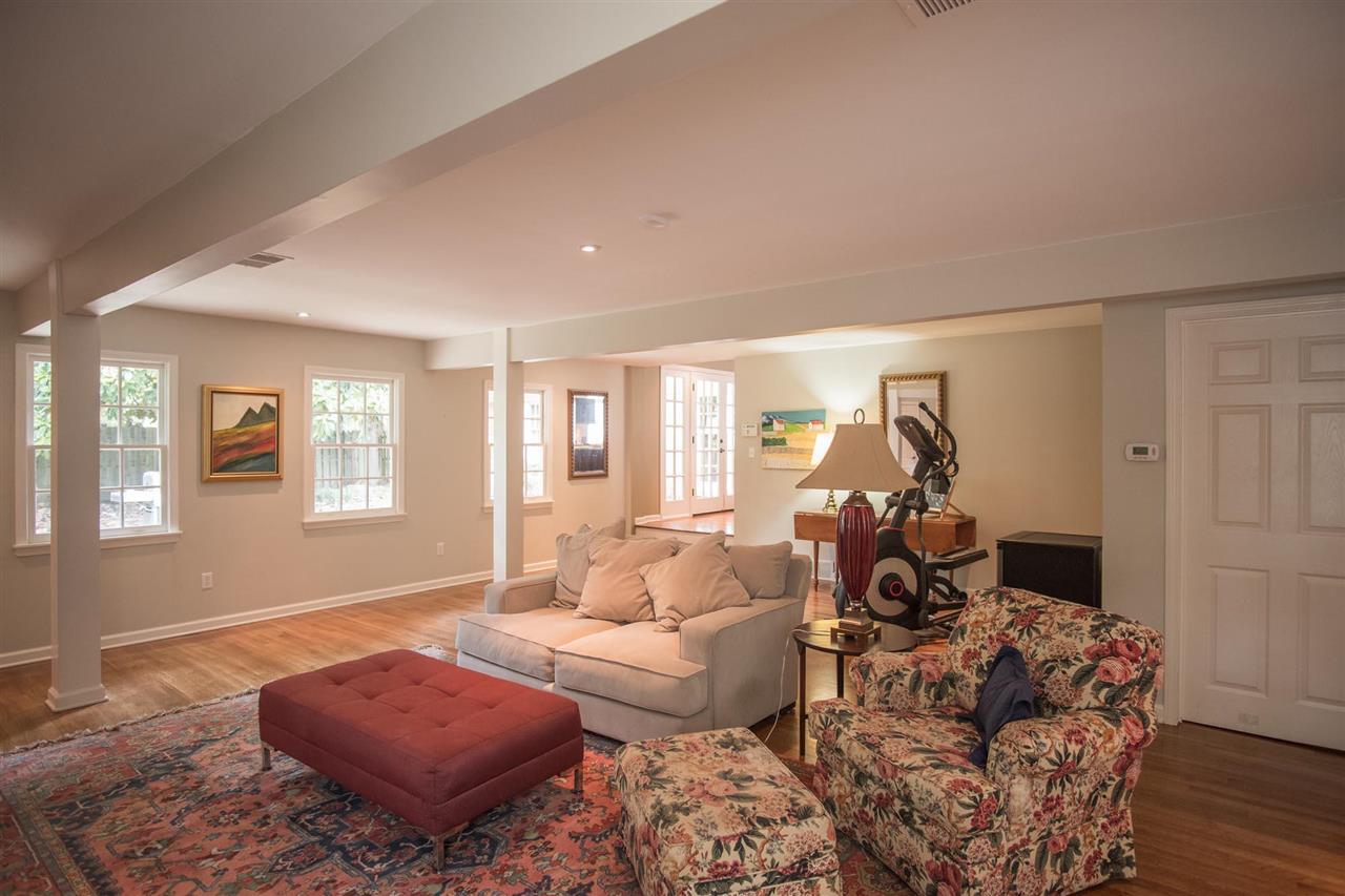 265 South Perkins Road Memphis, TN 38117 - Photo 10 of 24