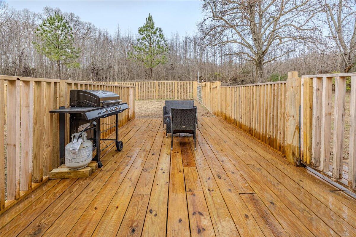 149 Greenbriar Road Sweetwater, TN 37874 - Photo 31 of 32 31-Back Porch