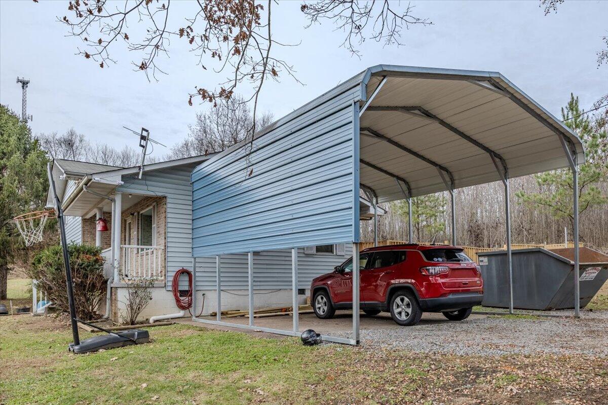 149 Greenbriar Road Sweetwater, TN 37874 - Photo 4 of 32 04-Exterior Front Right