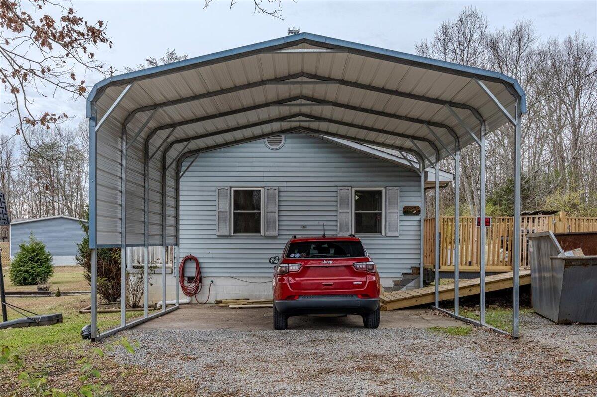 149 Greenbriar Road Sweetwater, TN 37874 - Photo 5 of 32 05-Exterior Right