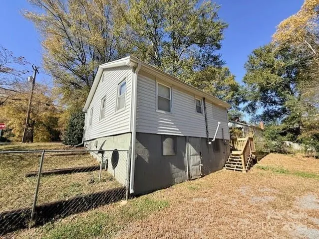 $99,900 | 1404 Linwood Road, Gastonia, NC 28052