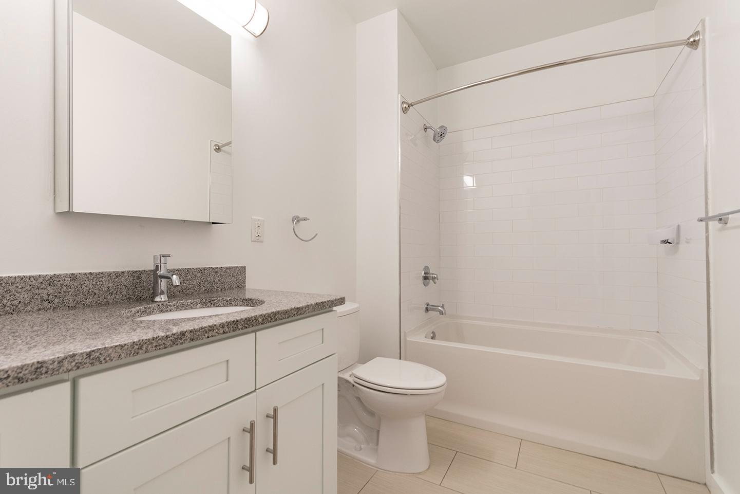 224 Church Street, Unit 404 Philadelphia, PA 19106 - Photo 8 of 14