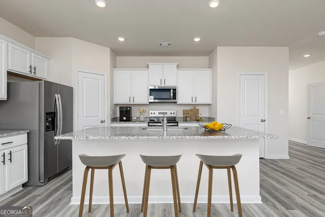 $392,900 | 278 Sunfish Circle, Hoschton, GA 30548