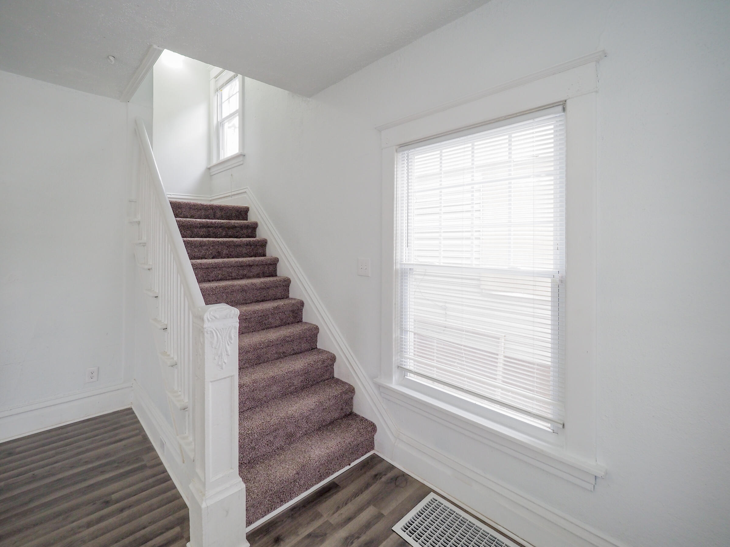 813 Reed Street Kalamazoo, MI 49001 - Photo 12 of 24 813 Reed Ave-116 (1)