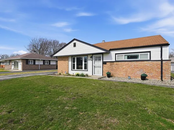 $135,000 | 314 Seminole Street, Park Forest, IL 60466