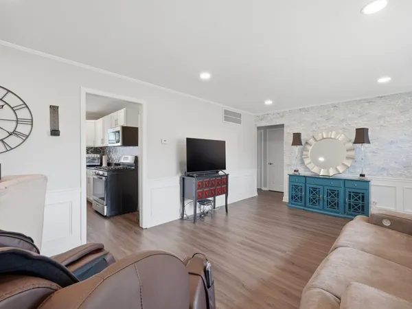 $135,000 | 314 Seminole Street, Park Forest, IL 60466