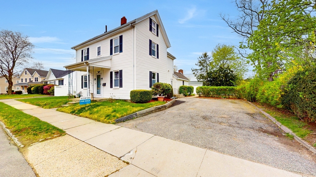 22 Baldwin Street Winchester, MA 01890 - Photo 2 of 22