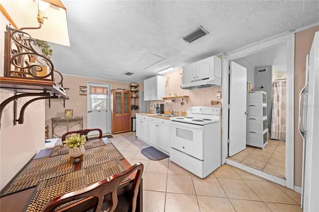 $435,000 | 6130 Lake Lizzie Drive, St. Cloud, FL 34771