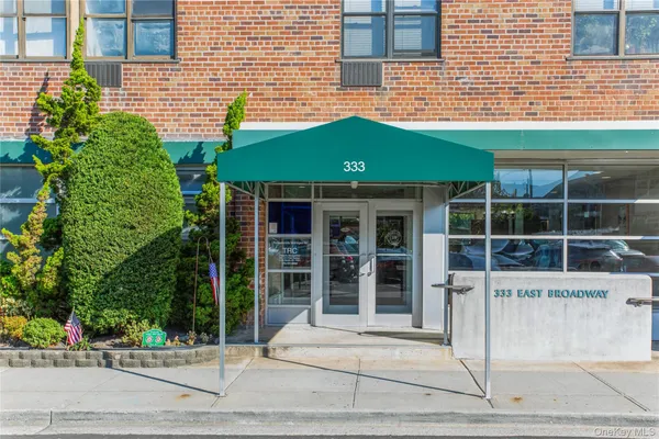 $519,999 | 333 East Broadway, Unit 4G, Long Beach, NY 11561