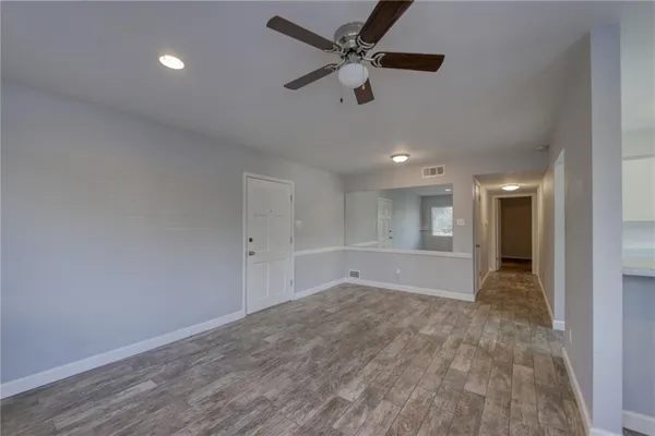 $1,100 | 5801 Thunderbird Street, Unit B20, Lago Vista, TX 78645