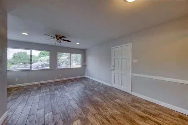 $1,100 | 5801 Thunderbird Street, Unit B20, Lago Vista, TX 78645