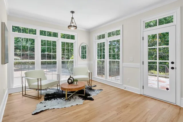a view of livingroom and hardwood floor