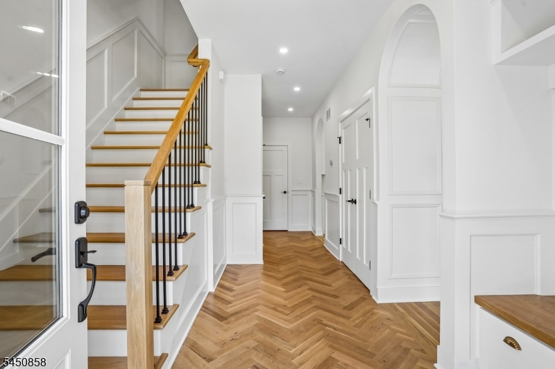 8 Pine Tree Terrace Madison, NJ 07940 - Photo 4 of 47 Gallery Image 4