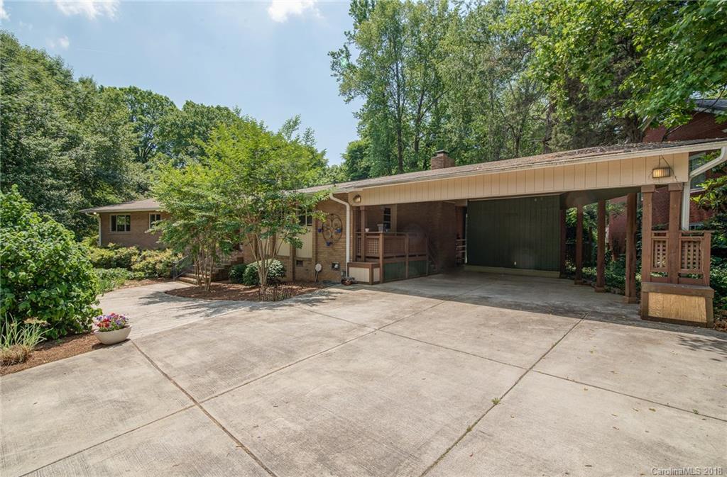6824 Ronda Avenue Charlotte, NC 28211 - Photo 3 of 24