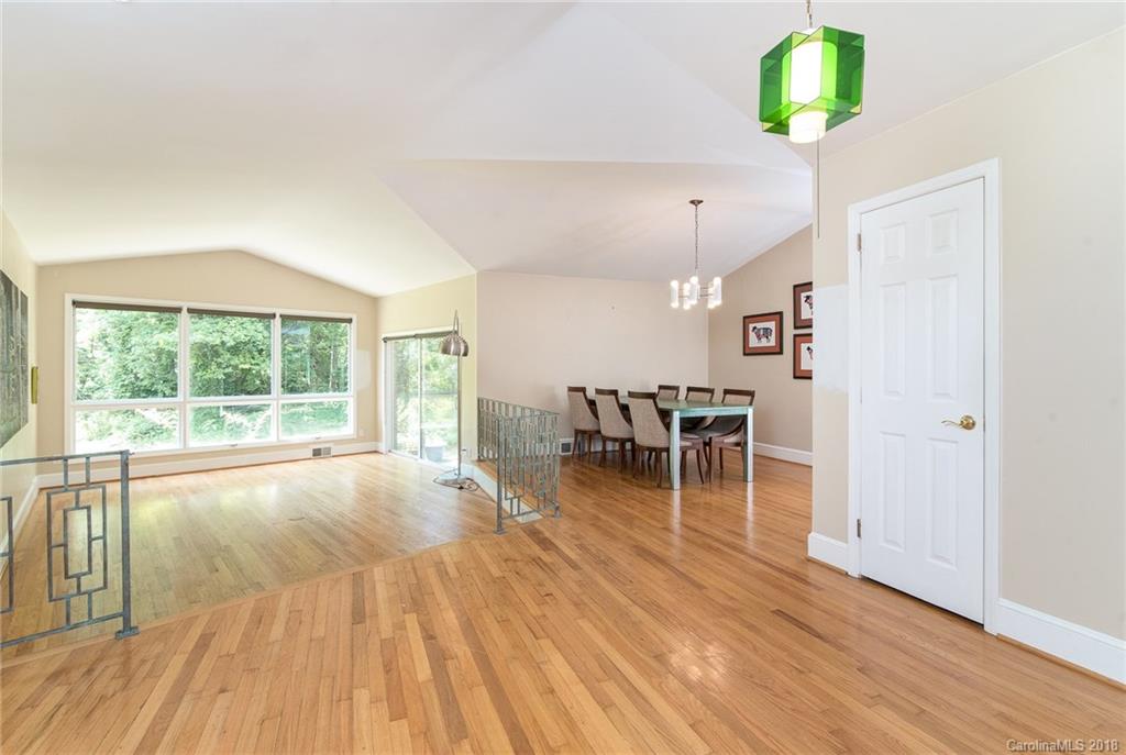 6824 Ronda Avenue Charlotte, NC 28211 - Photo 4 of 24
